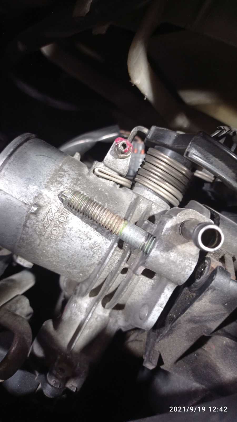 Дроссельная заслонка Тойота Фанкарго — споры и мнения о важности этого устройства для работоспособности двигателя